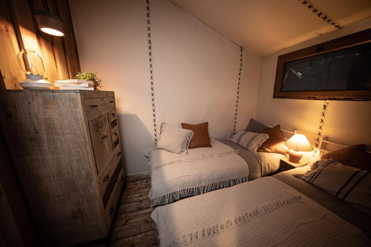 Urzeka Hotel Drzewce  Luaran gambar