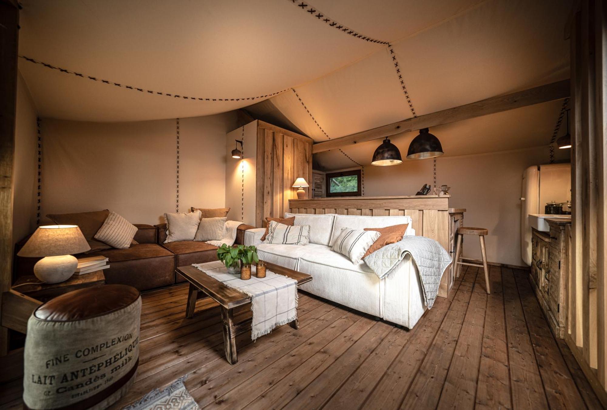 Urzeka Hotel Drzewce  Luaran gambar